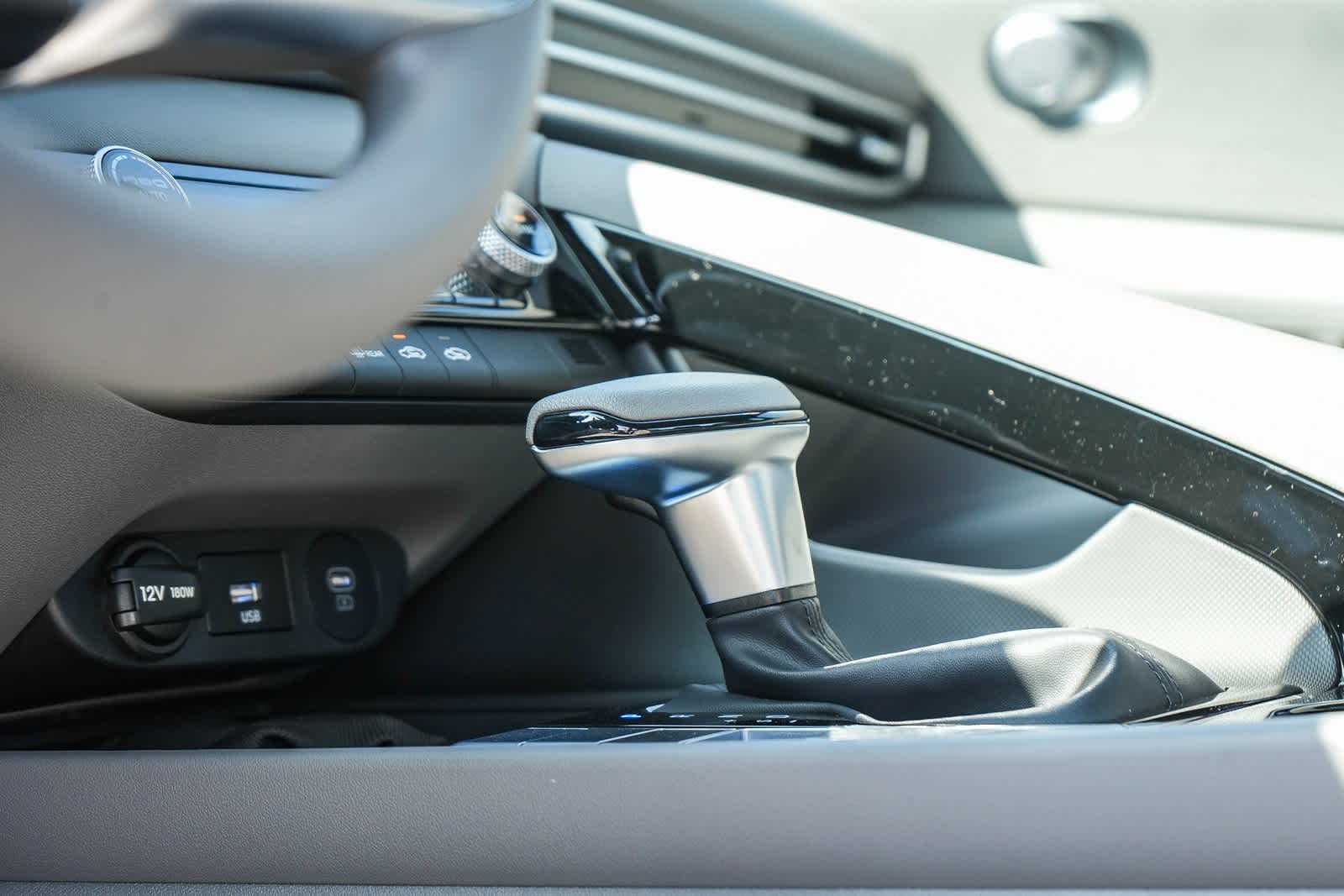 Thumbnail: 2025 Hyundai Elantra - 27