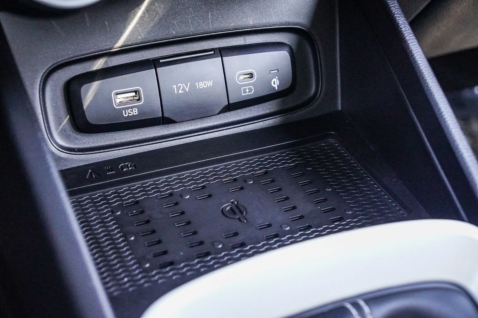 Thumbnail: 2024 Hyundai Venue - 23