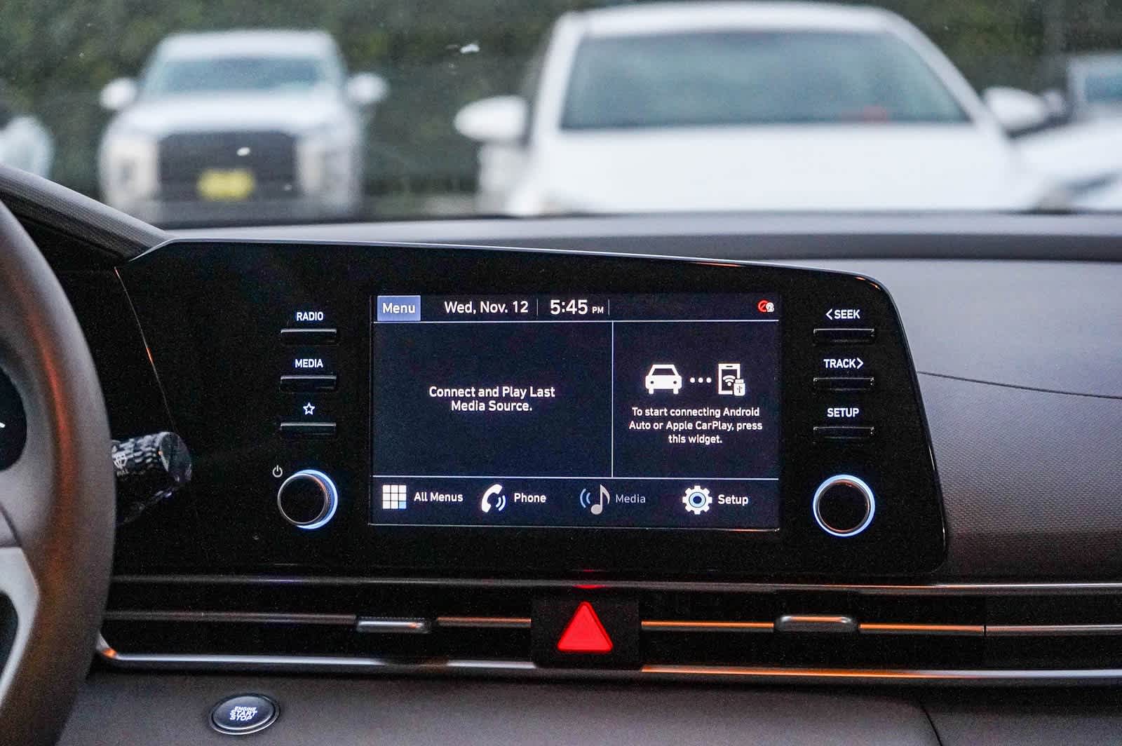 Thumbnail: 2022 Hyundai Elantra - 14