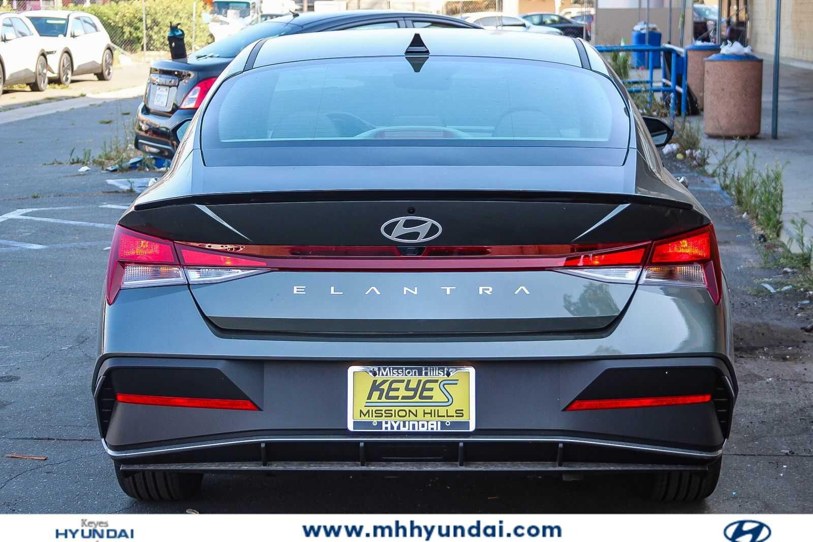 Thumbnail: 2025 Hyundai Elantra - 5