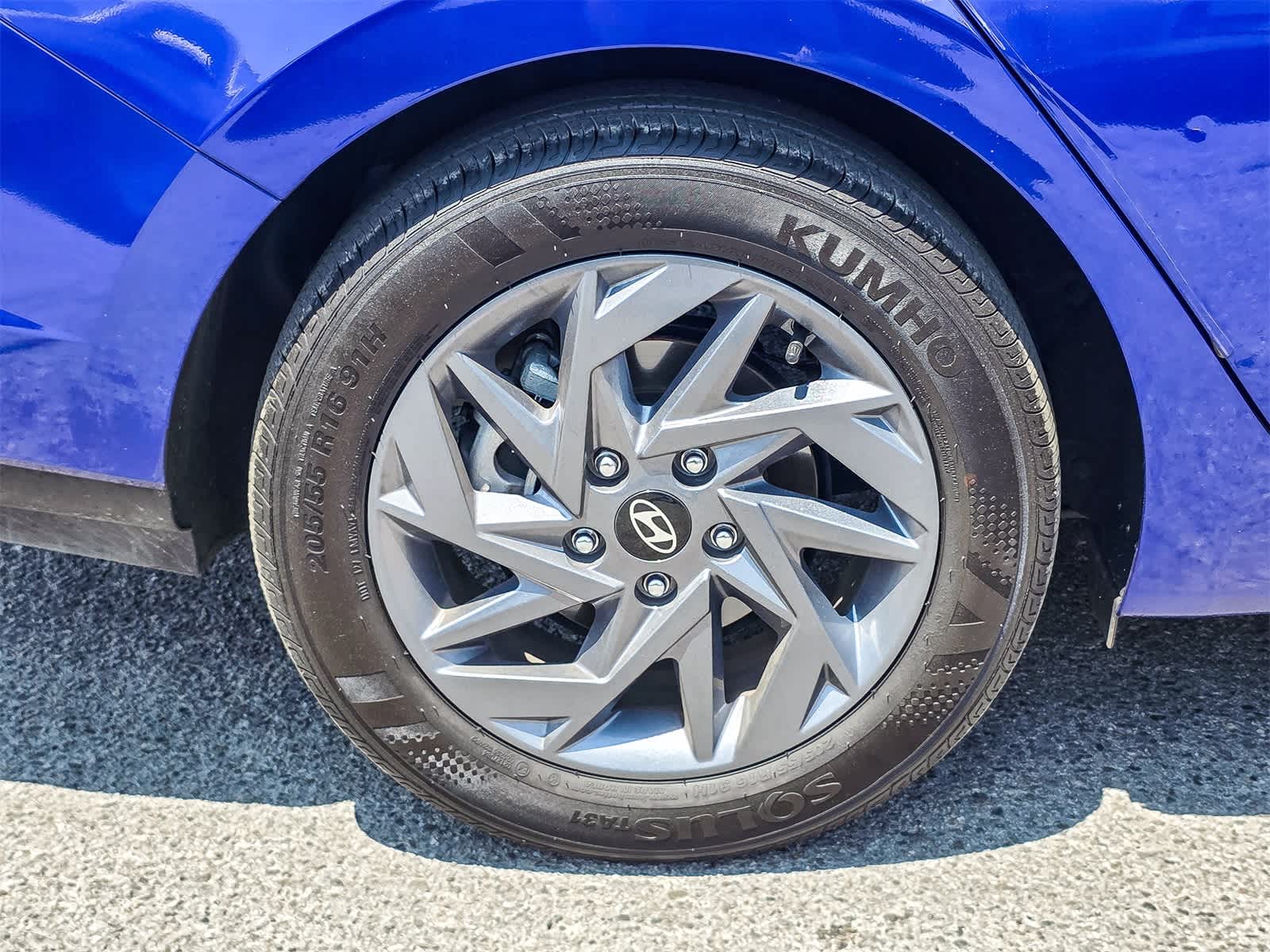 Thumbnail: 2024 Hyundai Elantra - 8