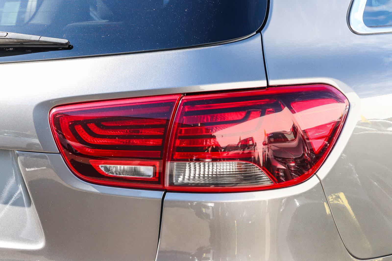 Thumbnail: 2019 Kia Sorento - 11