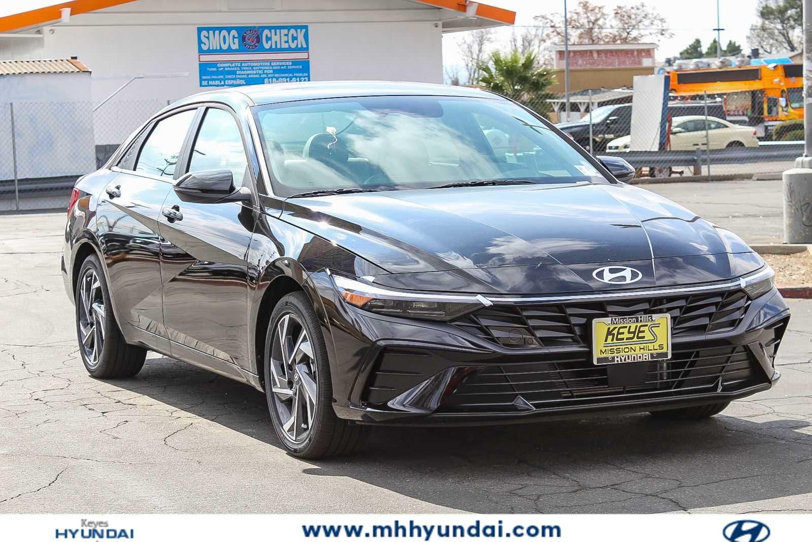 Thumbnail: 2025 Hyundai Elantra - 3