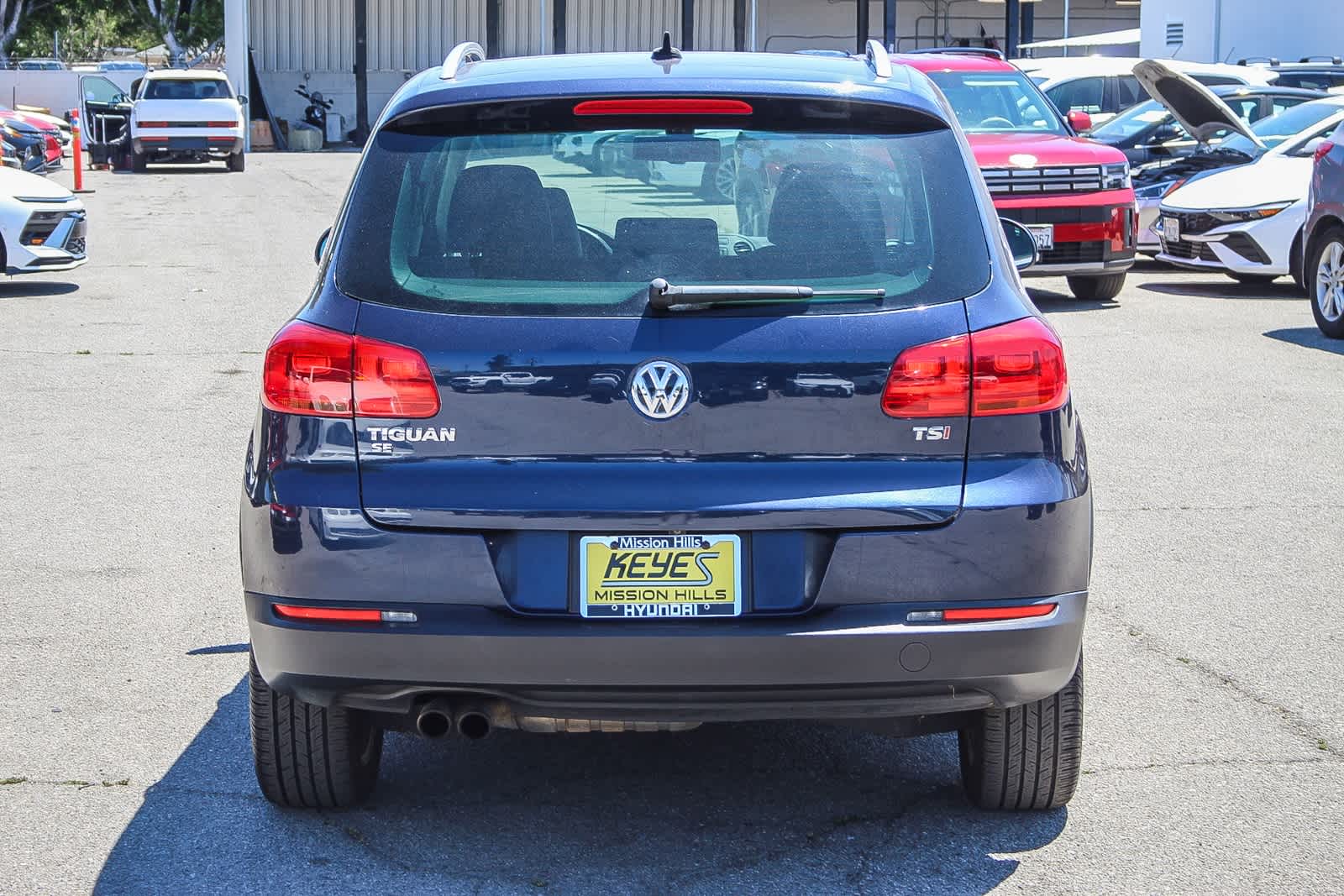 Thumbnail: 2016 Volkswagen Tiguan - 5
