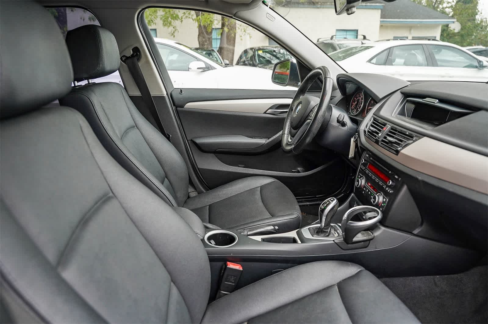 Thumbnail: 2015 BMW X1 - 16