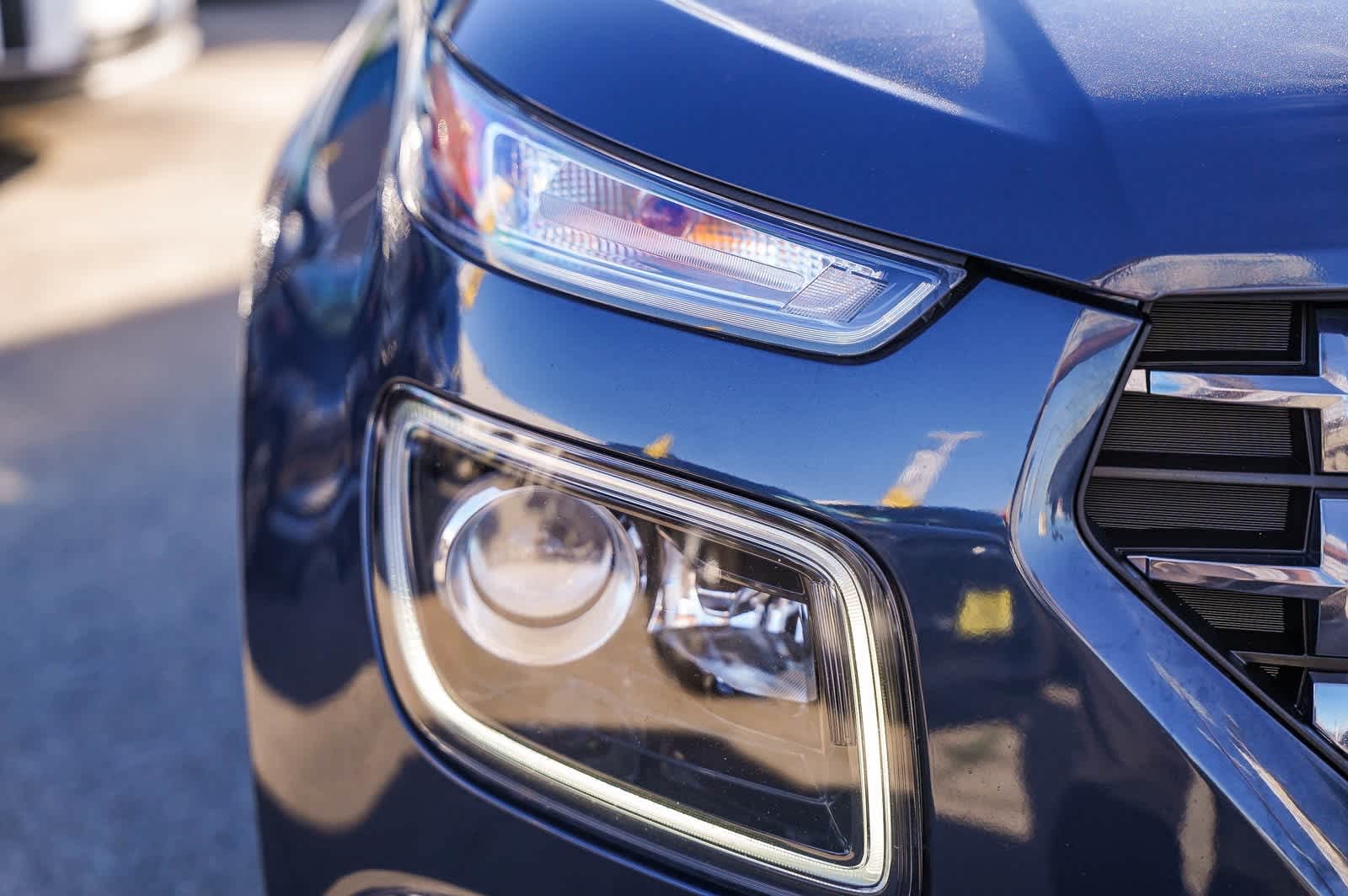 Thumbnail: 2023 Hyundai Venue - 10