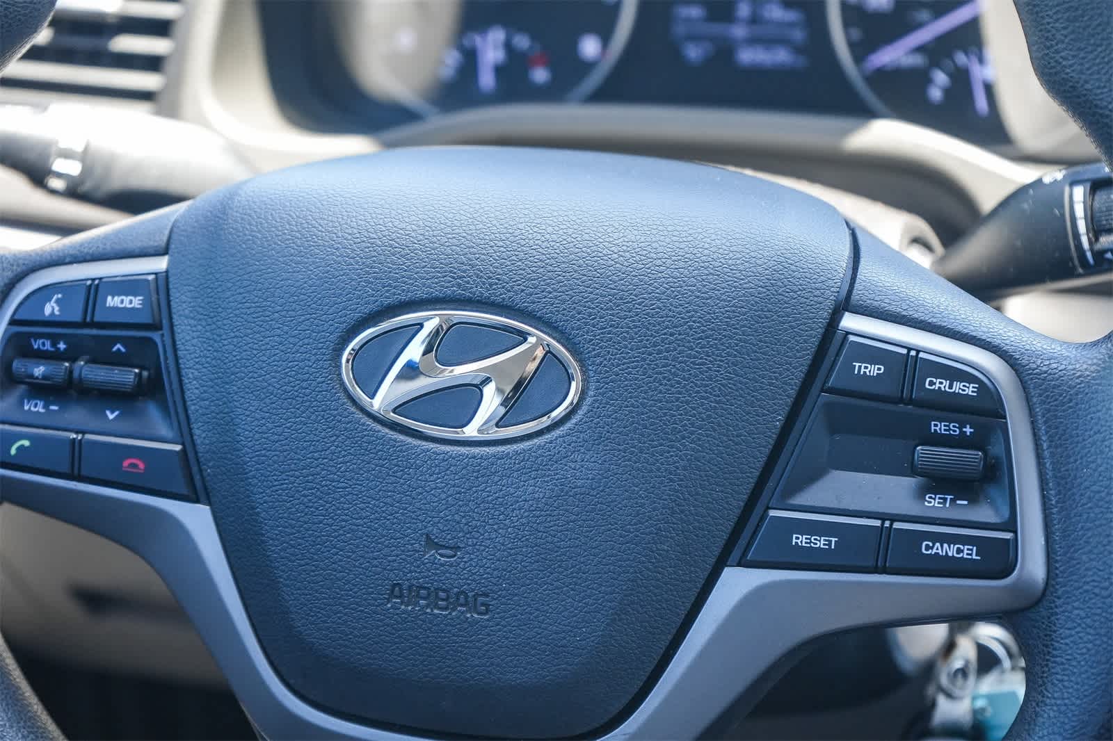 Thumbnail: 2017 Hyundai Elantra - 21