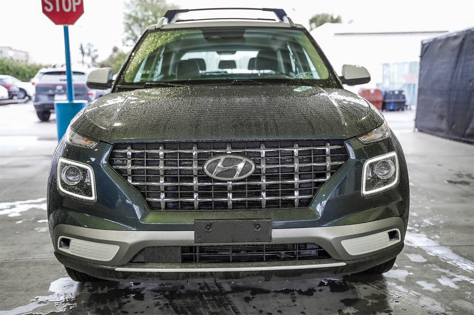 Thumbnail: 2023 Hyundai Venue - 2