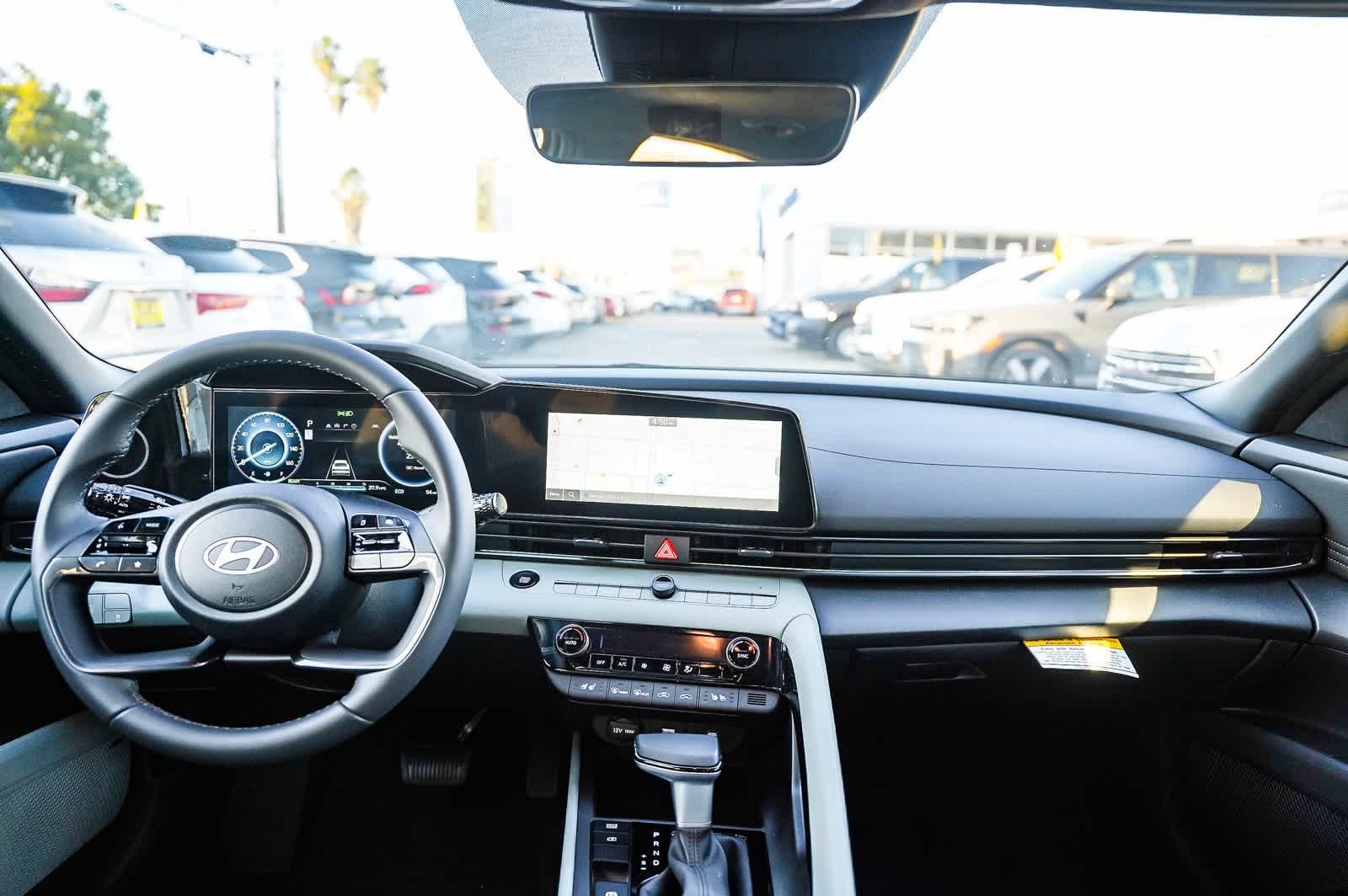 Thumbnail: 2025 Hyundai Elantra - 14