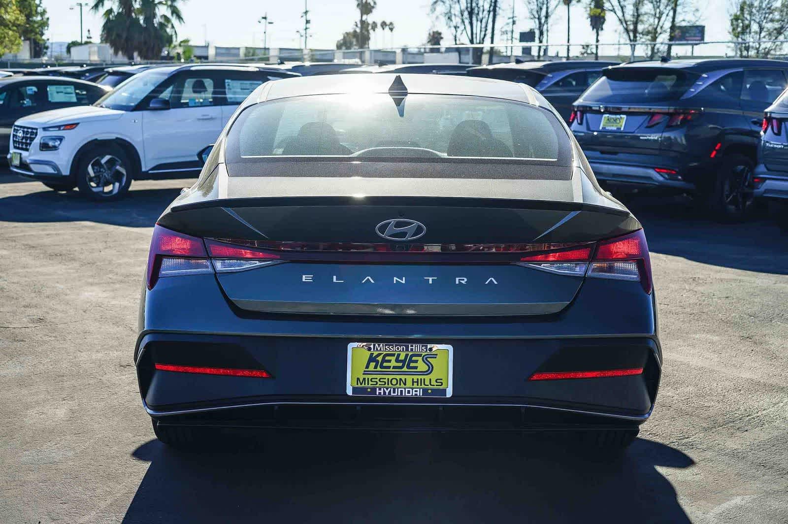 Thumbnail: 2026 Hyundai Elantra - 3