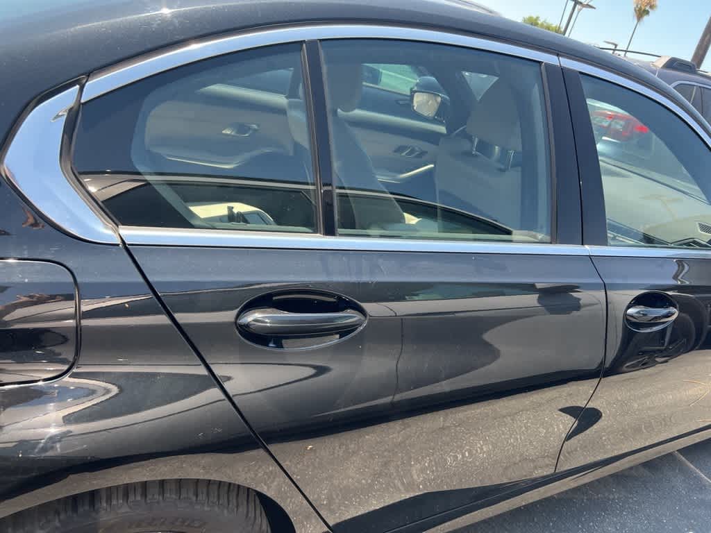 Thumbnail: 2019 BMW 3 Series - 17