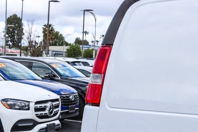 Thumbnail: 2023 GMC Savana - 7