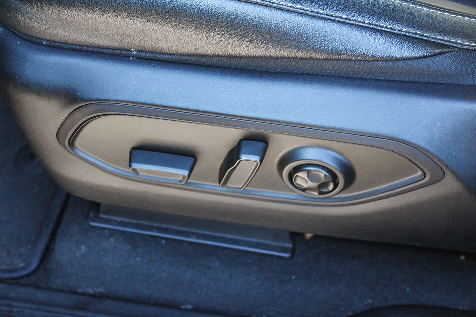 Thumbnail: 2023 Jeep Grand Cherokee - 29