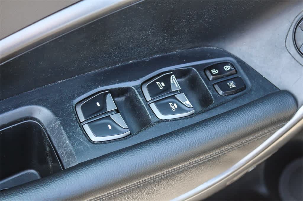 Thumbnail: 2017 Hyundai Santa Fe - 20