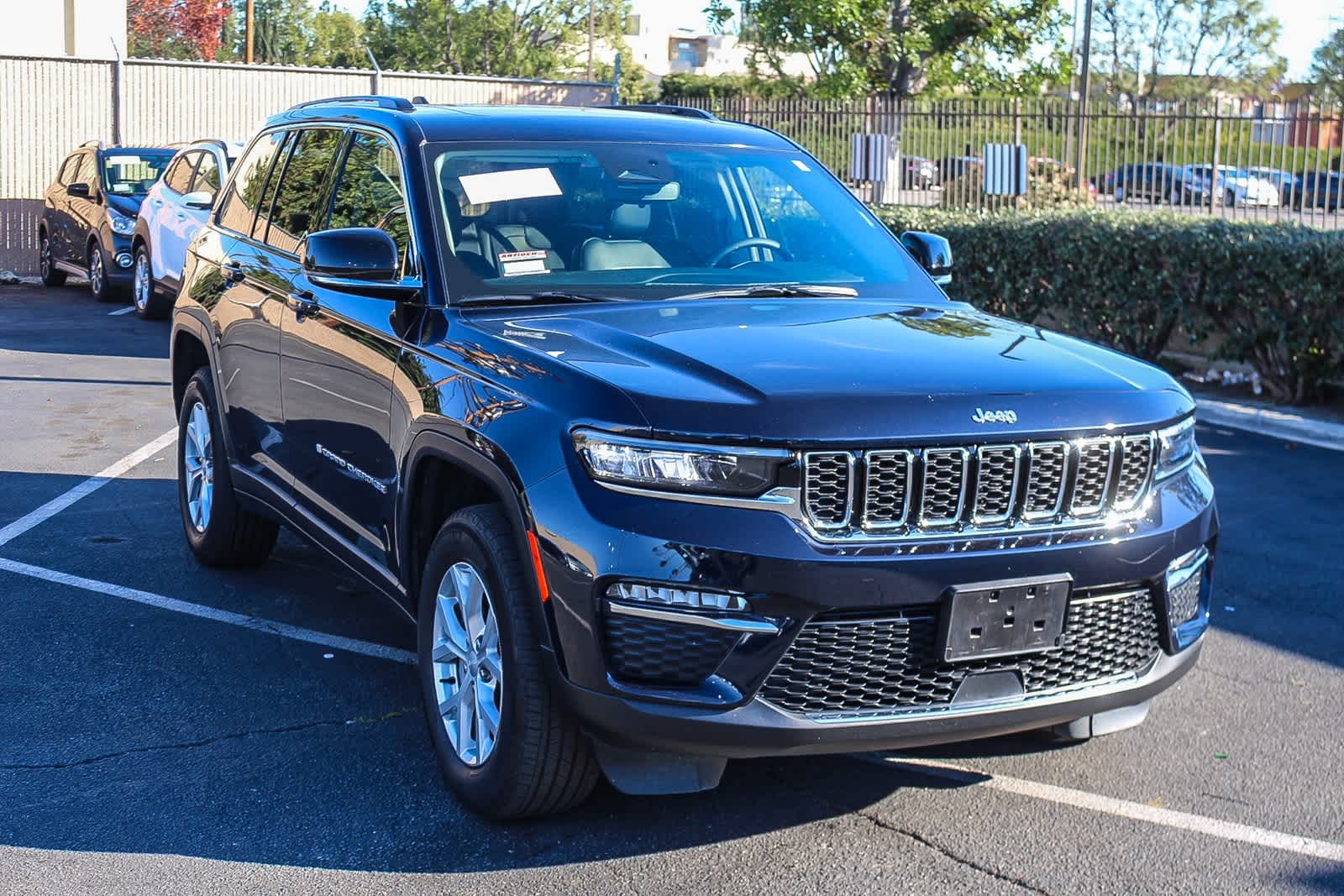 Thumbnail: 2023 Jeep Grand Cherokee - 3