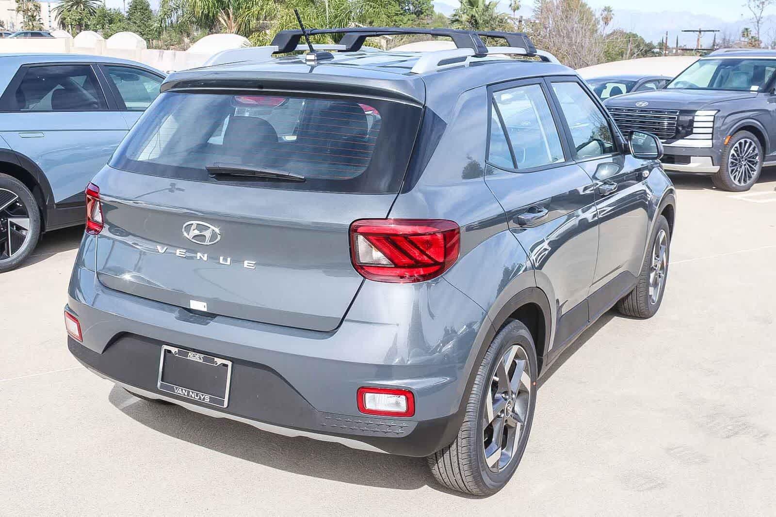 Thumbnail: 2026 Hyundai Venue - 4