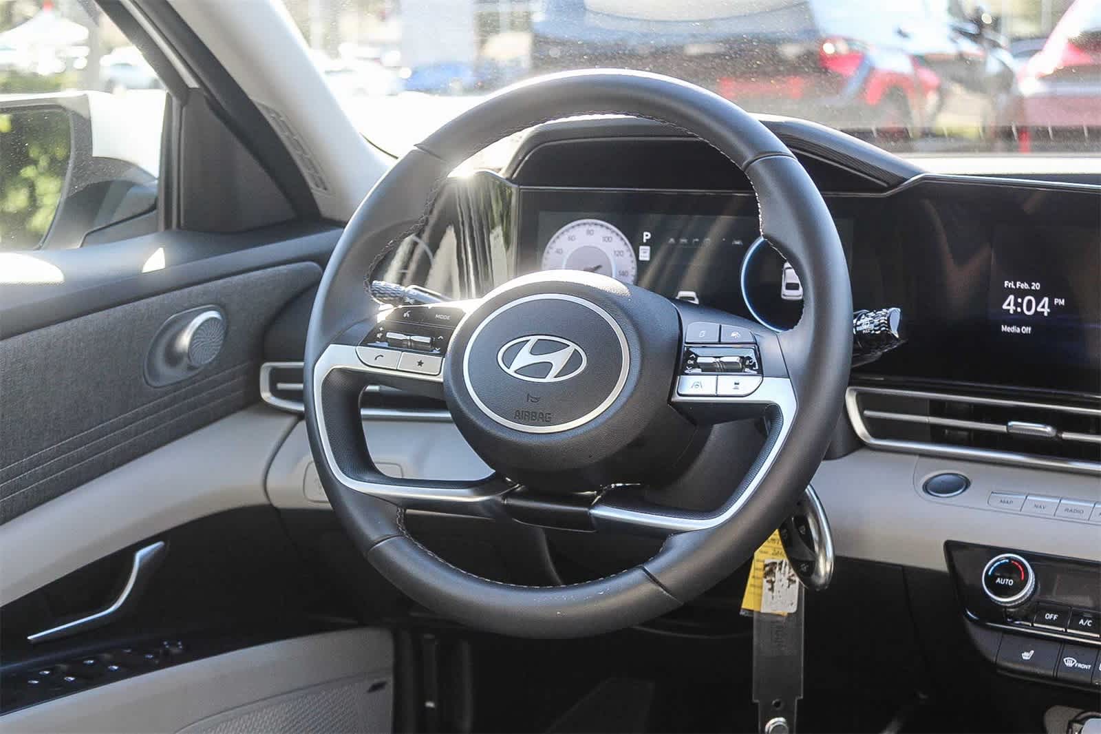 Thumbnail: 2025 Hyundai Elantra - 21