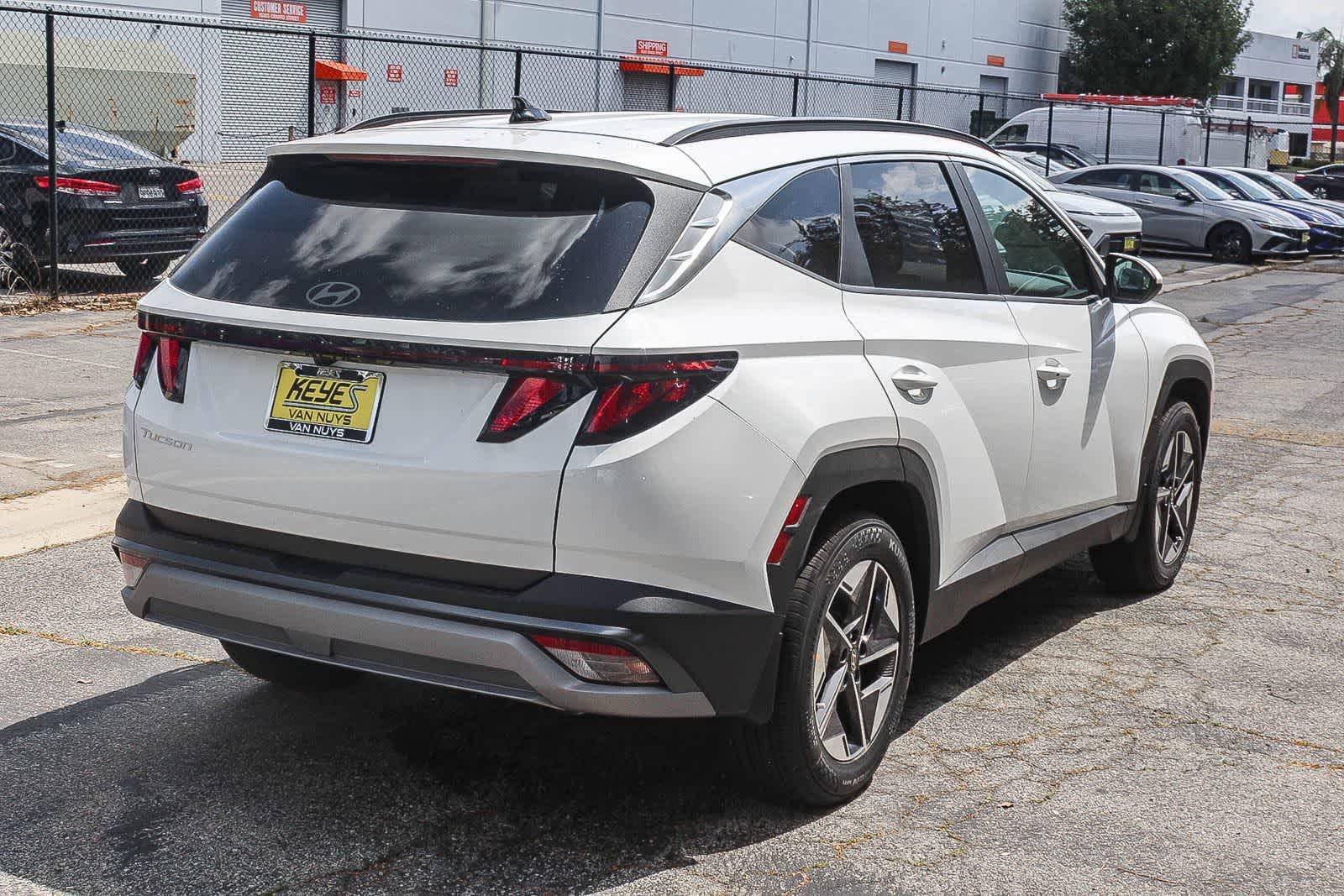 Thumbnail: 2026 Hyundai Tucson - 4