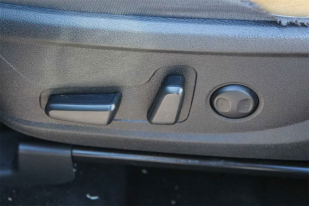 Thumbnail: 2022 Hyundai Santa Fe - 26