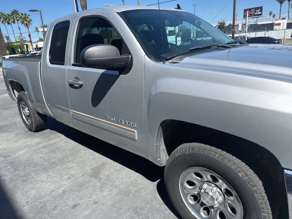 Thumbnail: 2013 Chevrolet Silverado 1500 - 16