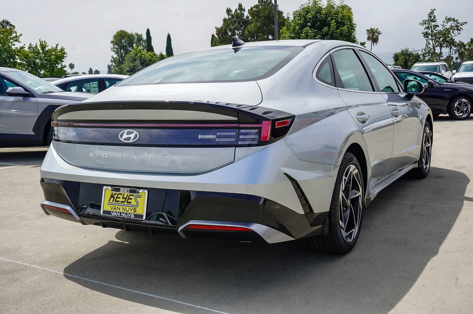 Thumbnail: 2026 Hyundai Sonata - 4