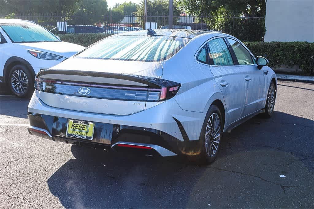 New 2025 Hyundai Sonata Hybrid Limited Sedan