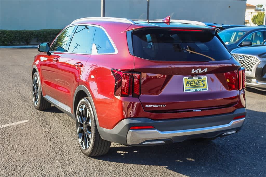 Thumbnail: 2024 Kia Sorento - 7