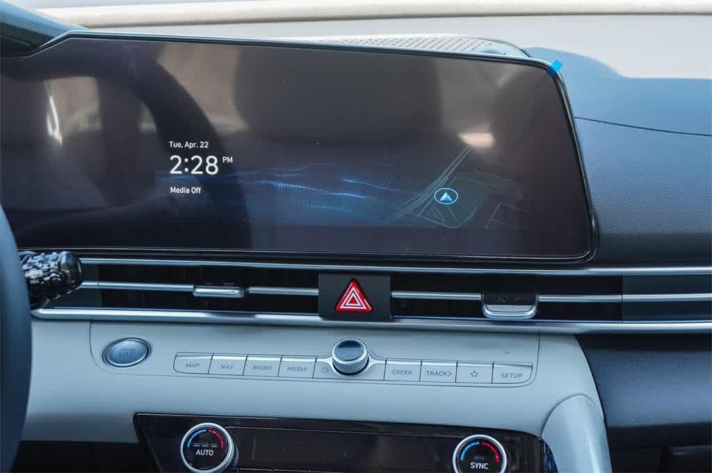 Thumbnail: 2025 Hyundai Elantra - 16