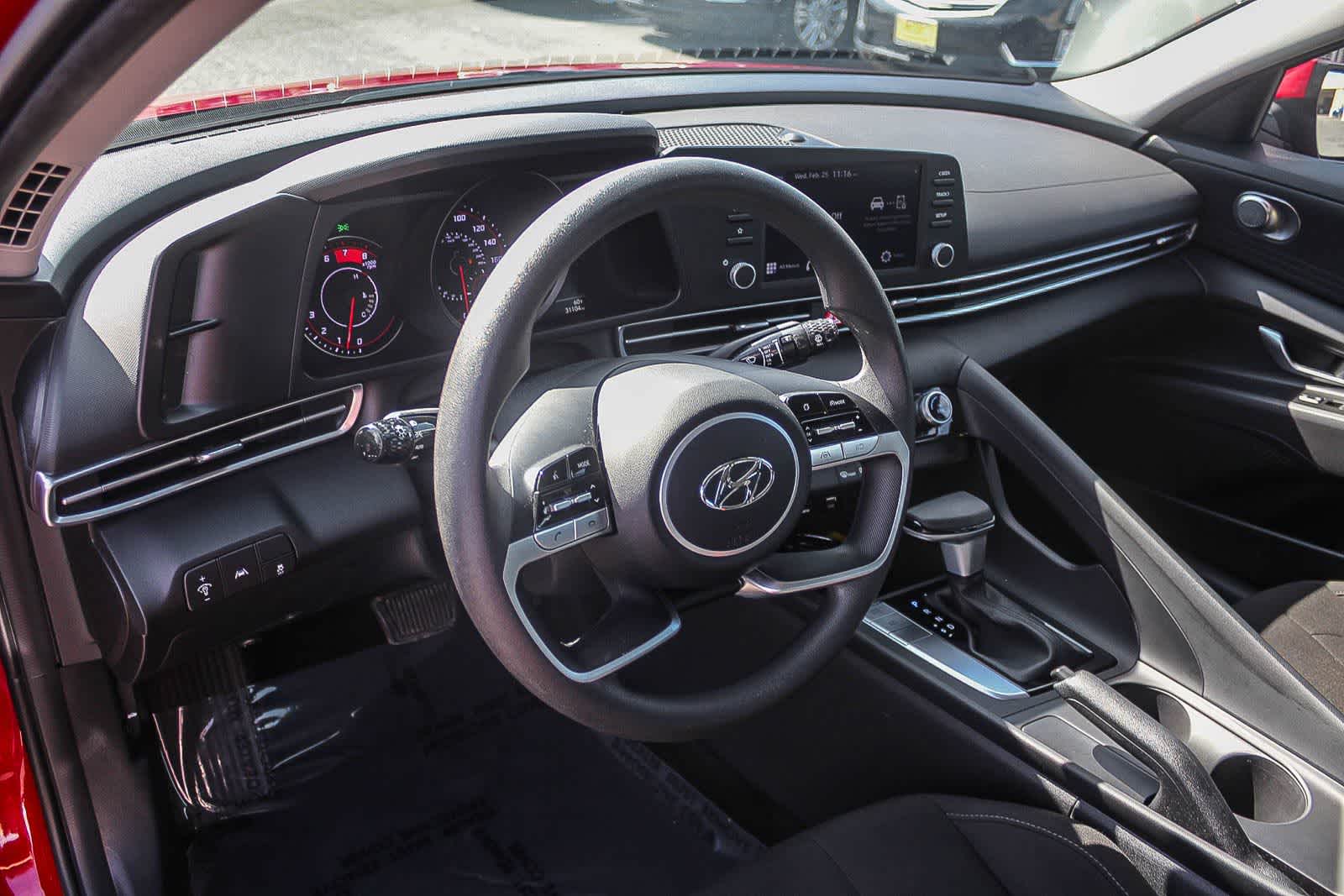 Thumbnail: 2023 Hyundai Elantra - 22