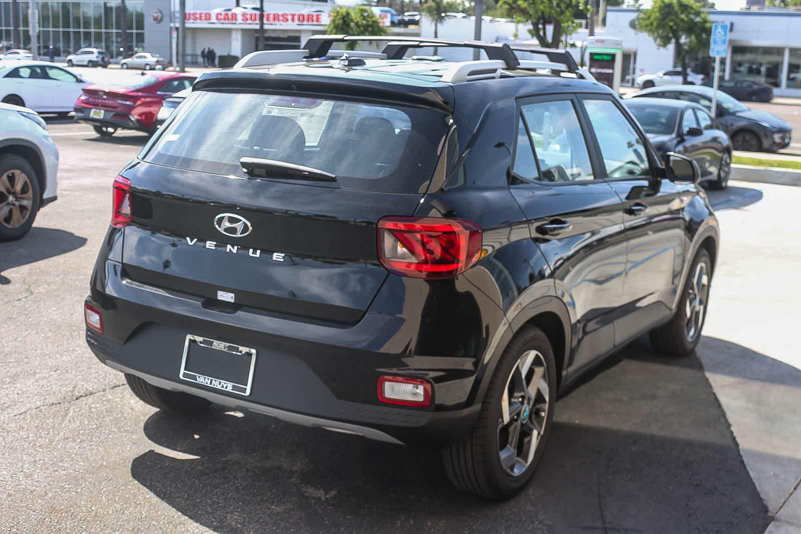 Thumbnail: 2026 Hyundai Venue - 4