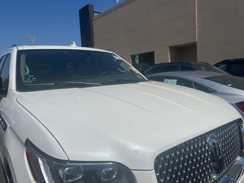 Thumbnail: 2023 Lincoln Navigator - 22