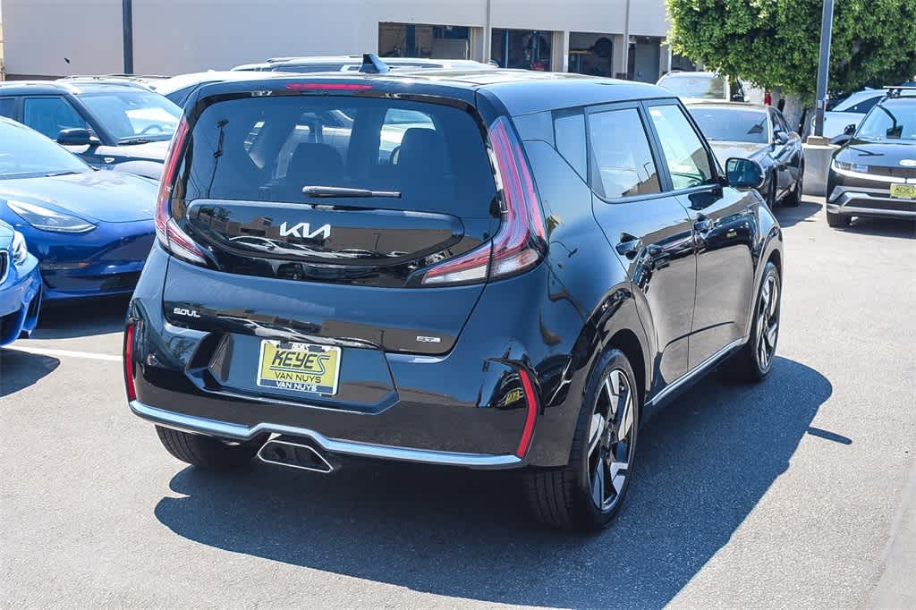 Thumbnail: 2023 Kia Soul - 4