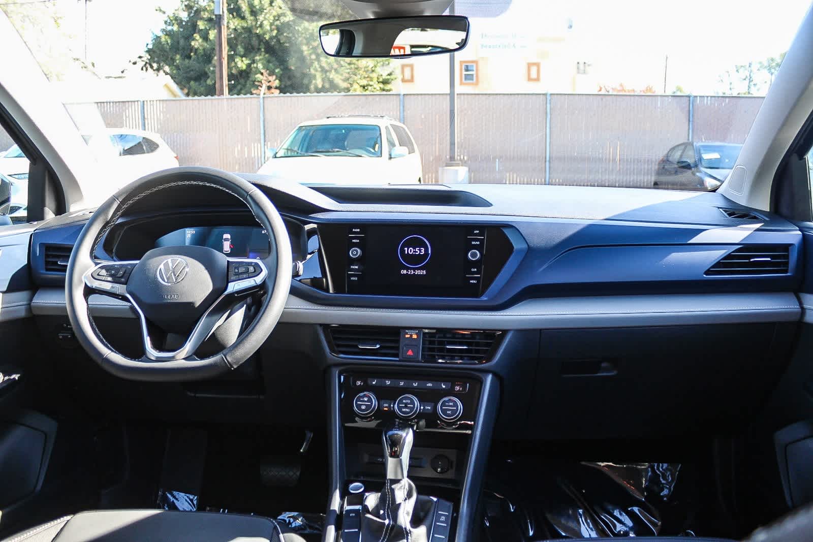 Thumbnail: 2024 Volkswagen Taos - 18