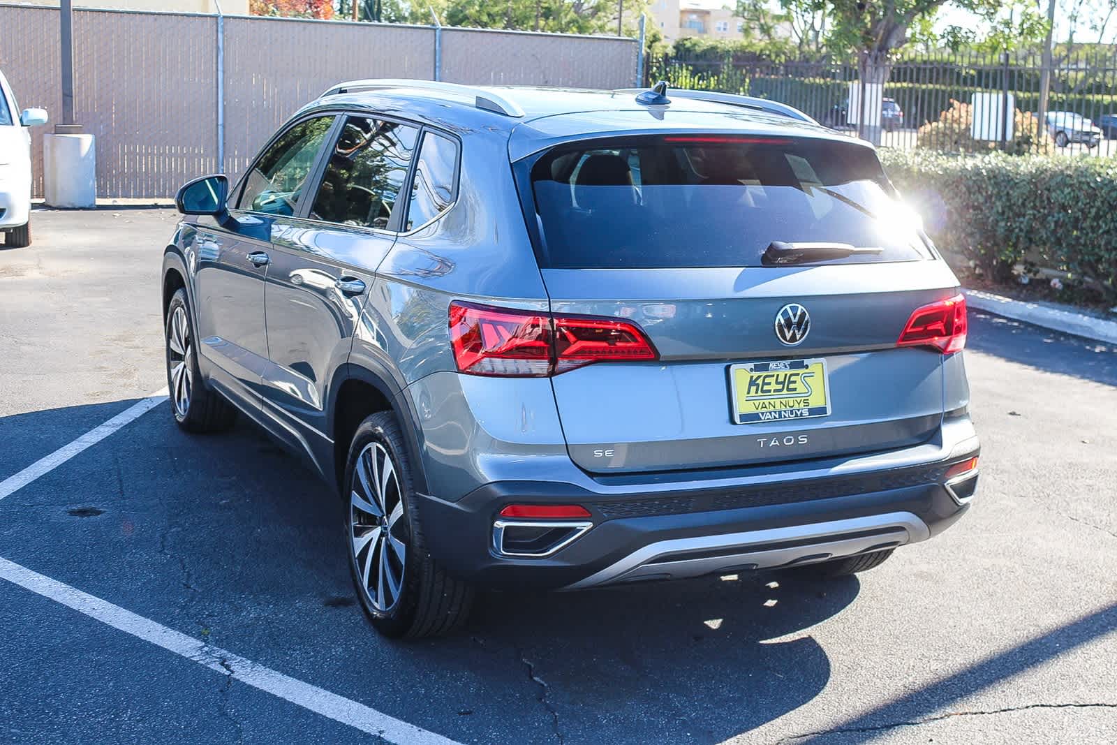 Thumbnail: 2024 Volkswagen Taos - 7