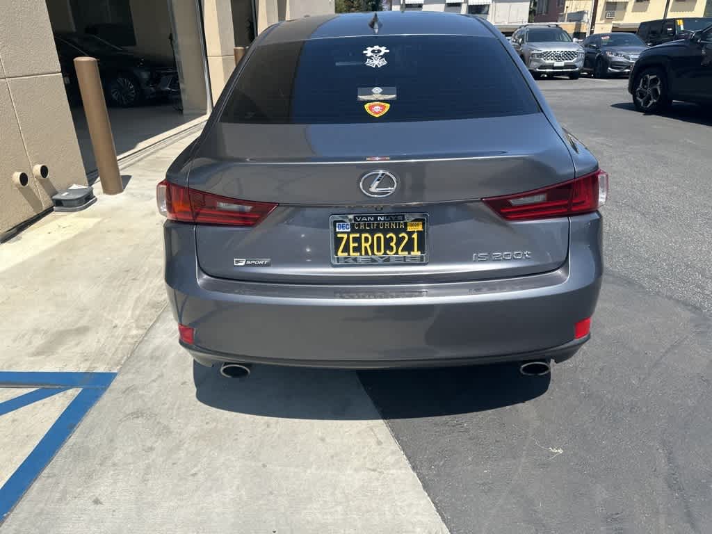 2016 Lexus IS 200t 22