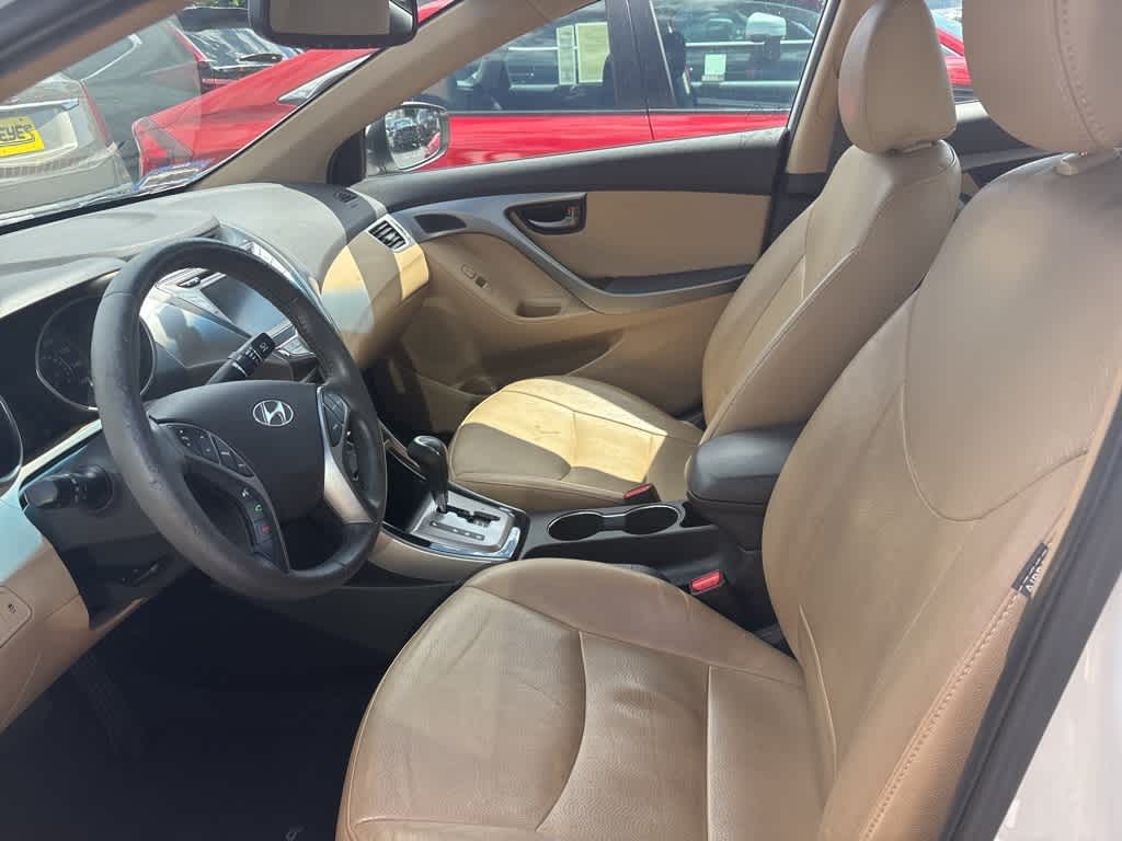 Thumbnail: 2013 Hyundai Elantra - 18
