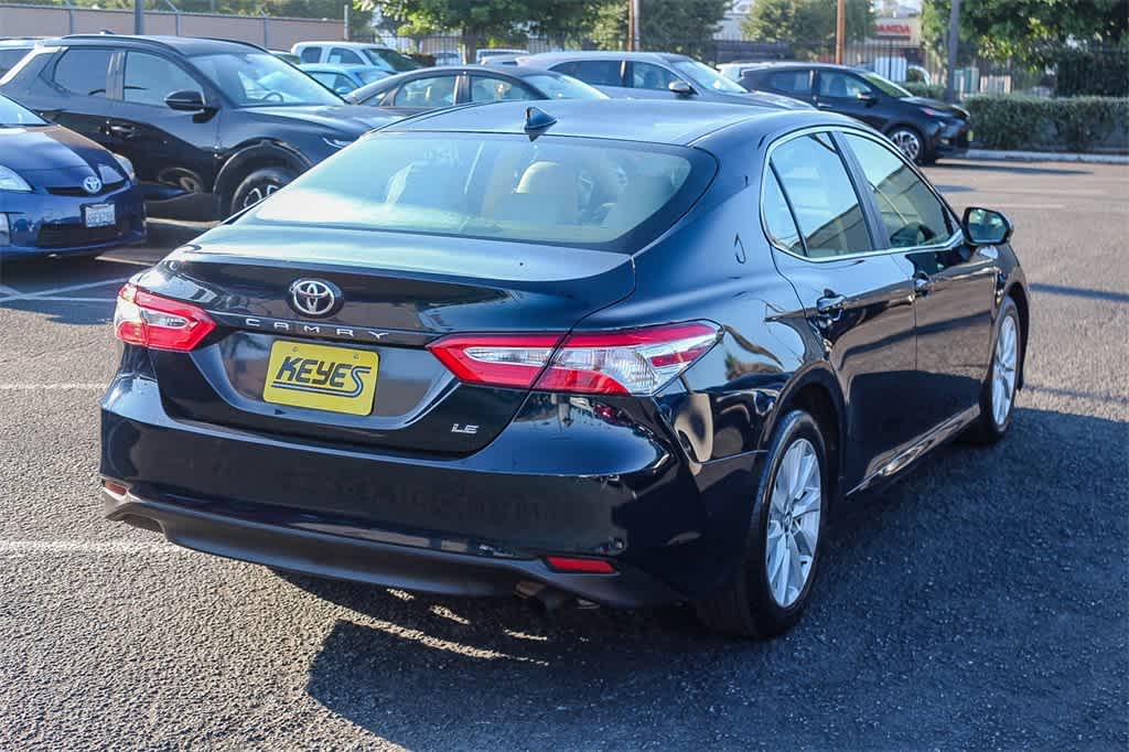 Thumbnail: 2019 Toyota Camry - 4