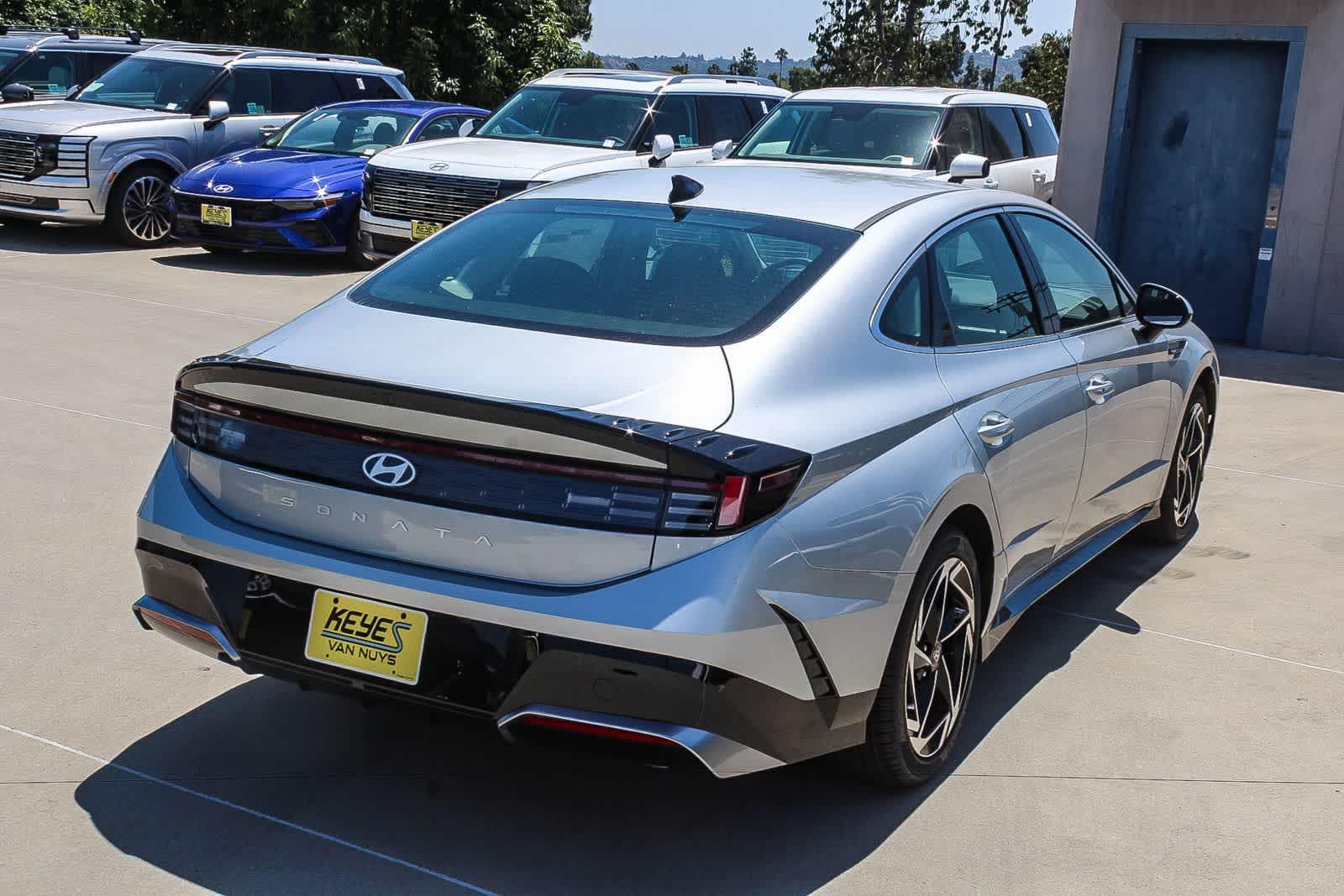 Thumbnail: 2026 Hyundai Sonata - 4