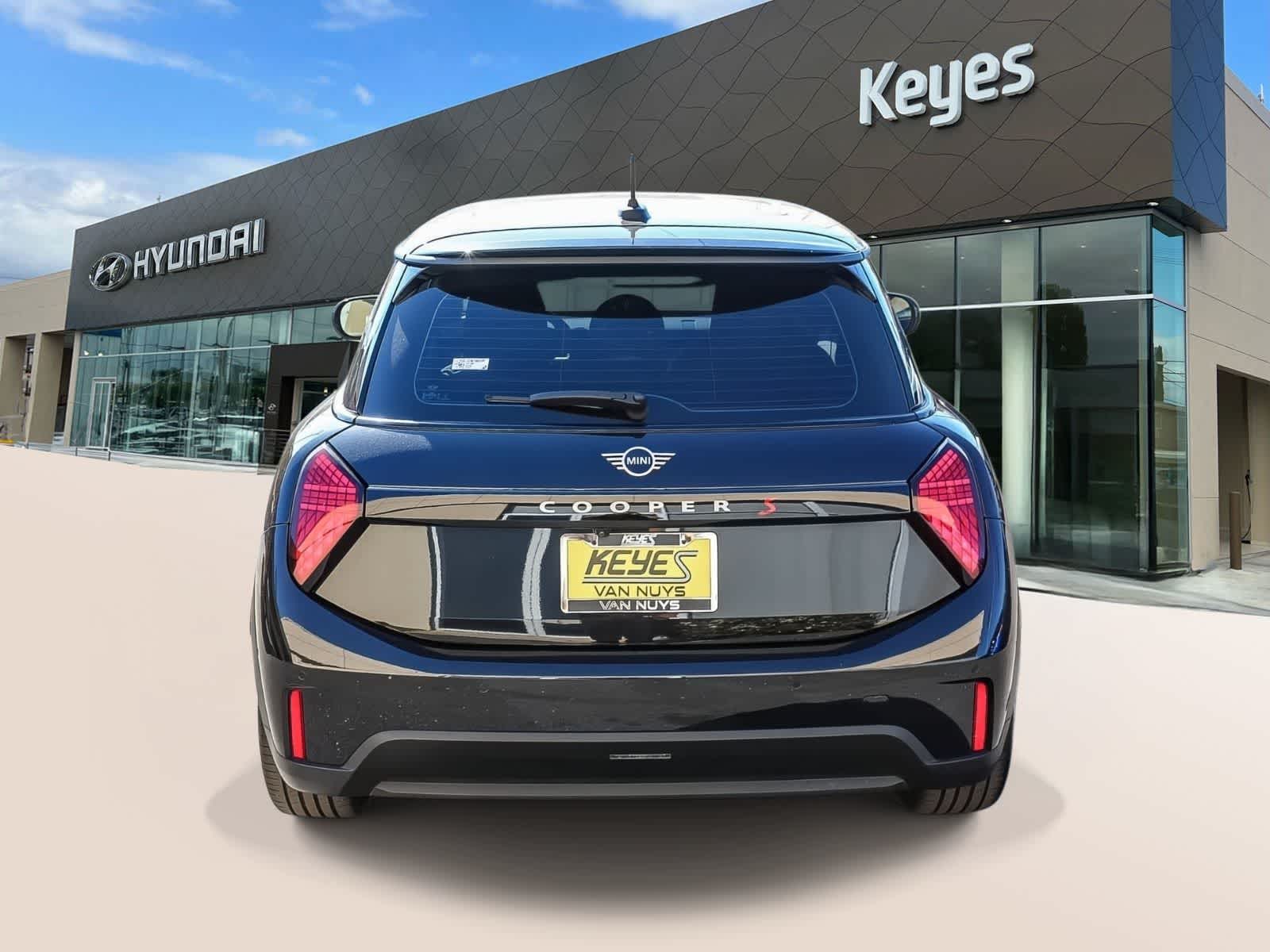 Thumbnail: 2025 MINI Cooper Hardtop - 6