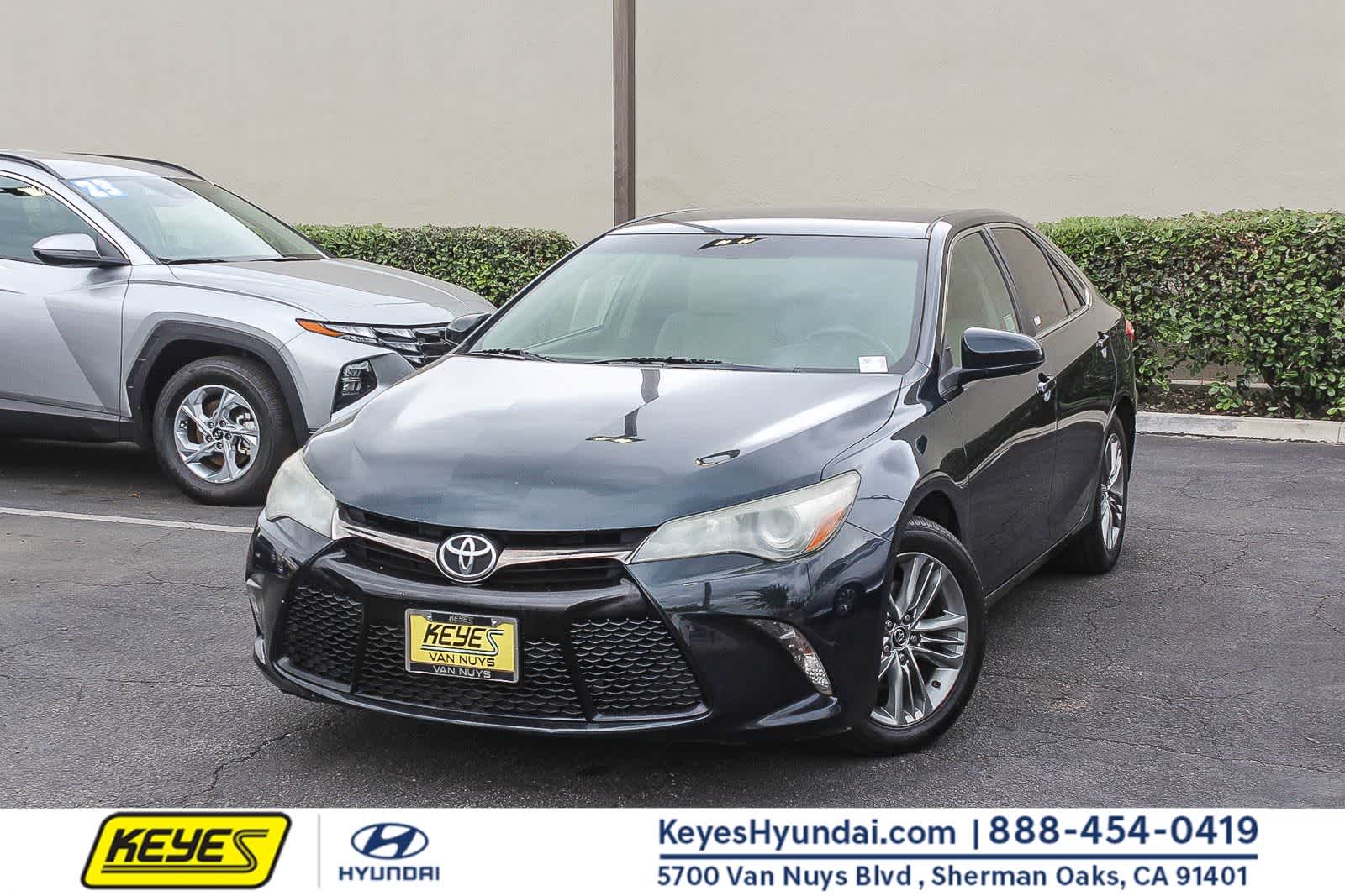 2015 Toyota Camry SE -
                  Van Nuys, CA