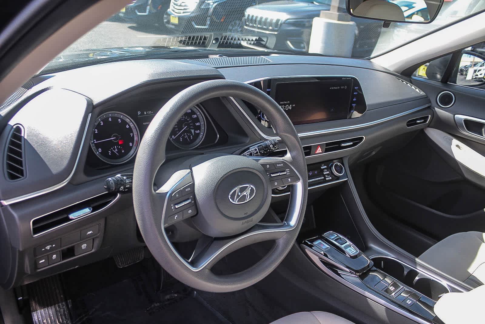 Thumbnail: 2023 Hyundai Sonata - 22