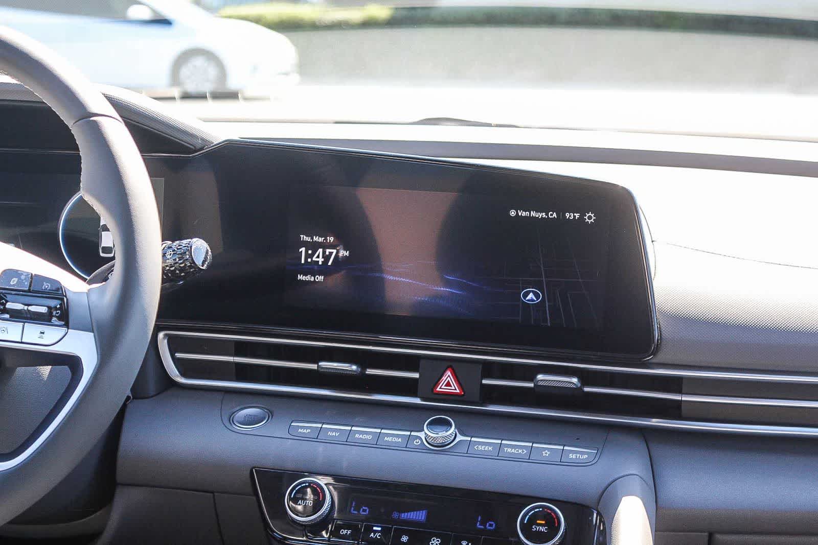 Thumbnail: 2023 Hyundai Elantra - 18