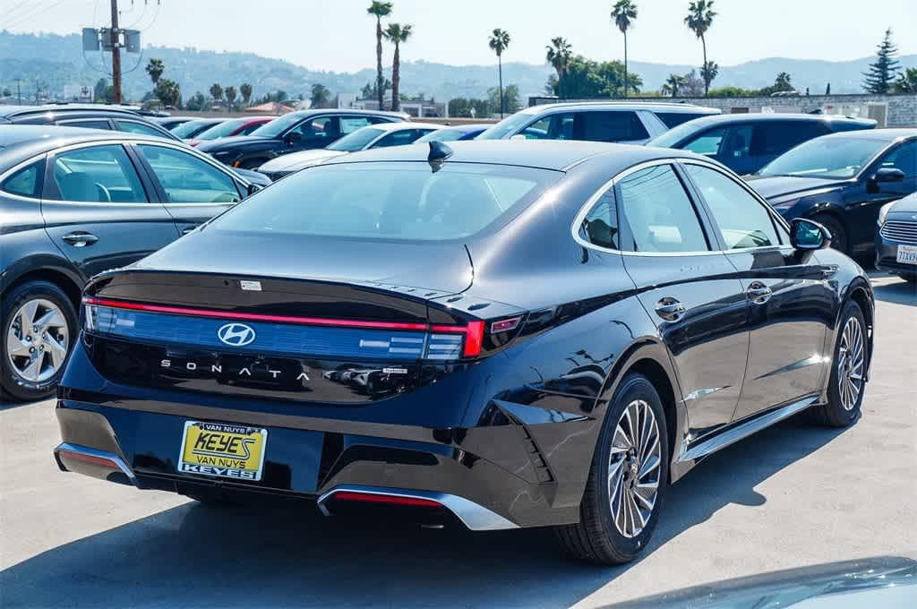 Thumbnail: 2025 Hyundai Sonata - 4
