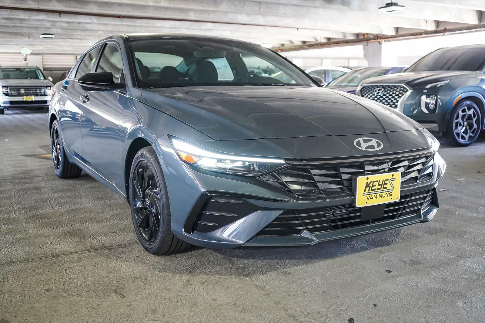 Thumbnail: 2026 Hyundai Elantra - 3