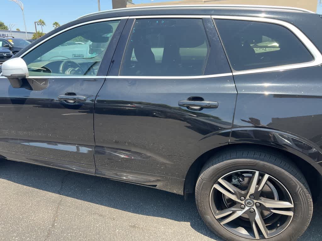 Thumbnail: 2018 Volvo XC60 - 9