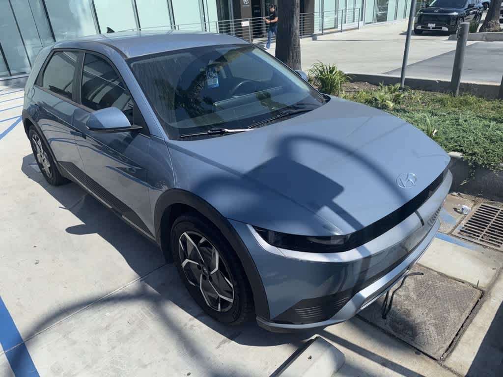 Thumbnail: 2022 Hyundai Ioniq 5 - 21