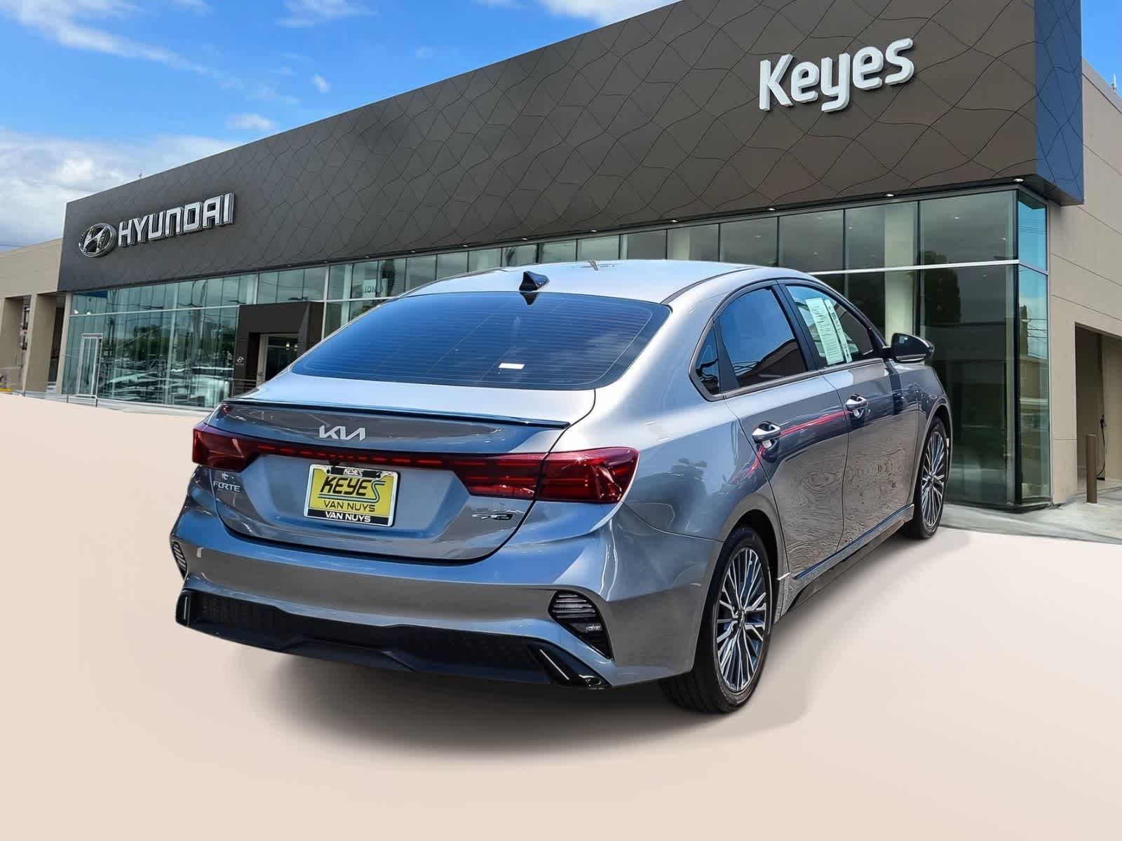 Thumbnail: 2022 Kia Forte - 4