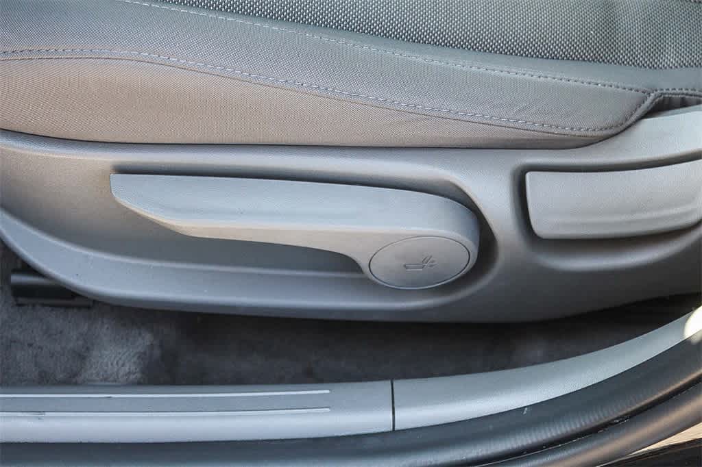 Thumbnail: 2023 Hyundai Elantra - 21