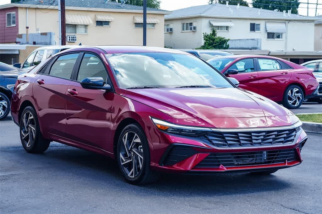 Thumbnail: 2025 Hyundai Elantra - 5