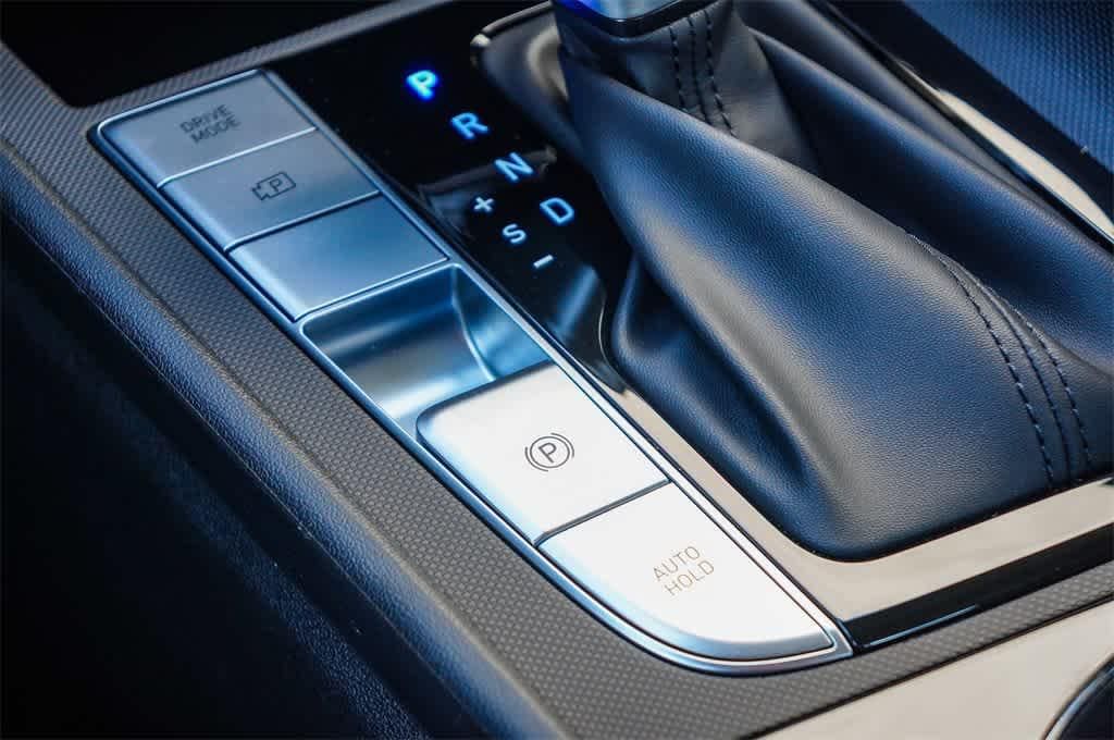 Thumbnail: 2025 Hyundai Elantra - 23